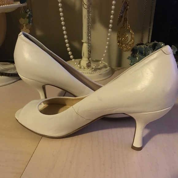 Nine West White Peep Toe Heels 6.5M - Picture 4 of 7